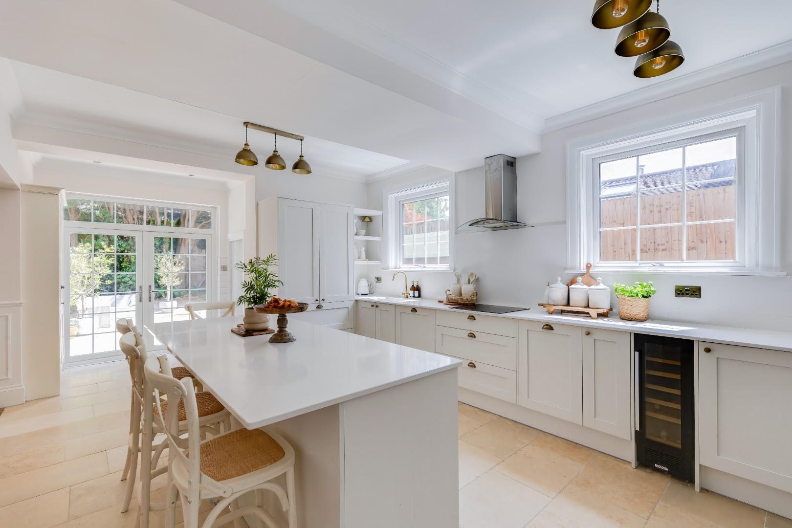18 Queen Anne Square, Cardiff, CF10 3ED